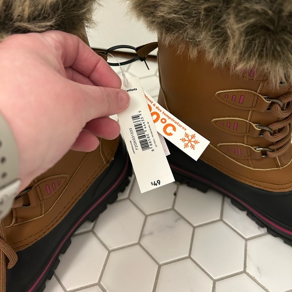 Brand New Girl’s Joe Fresh Winter Boots, Sz 3 - Picture 4 of 8